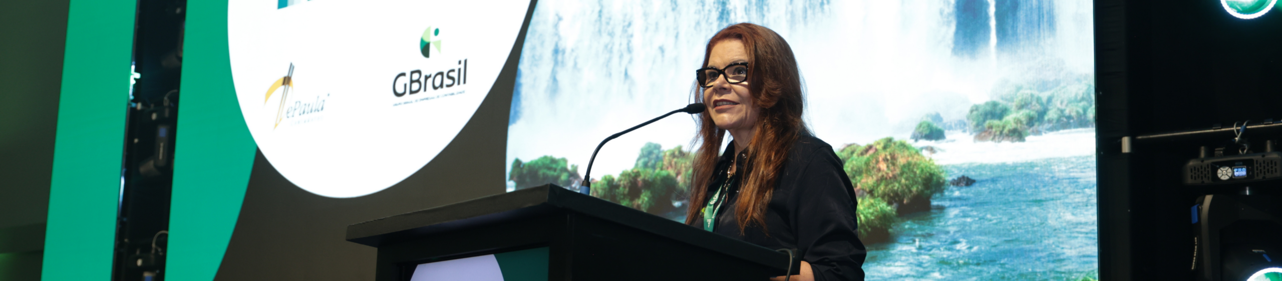 Elizangela de Paula Kuhn é reeleita presidente do grupo no 62º Congresso GBrasil em Foz do Iguaçu